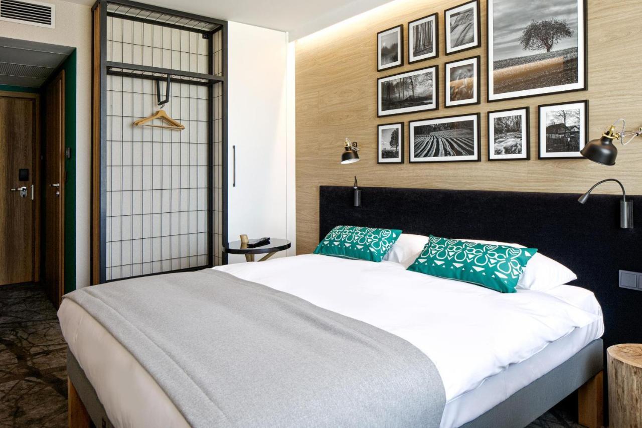 B&B Hotel Tomaszow Lubelski Bagian luar foto