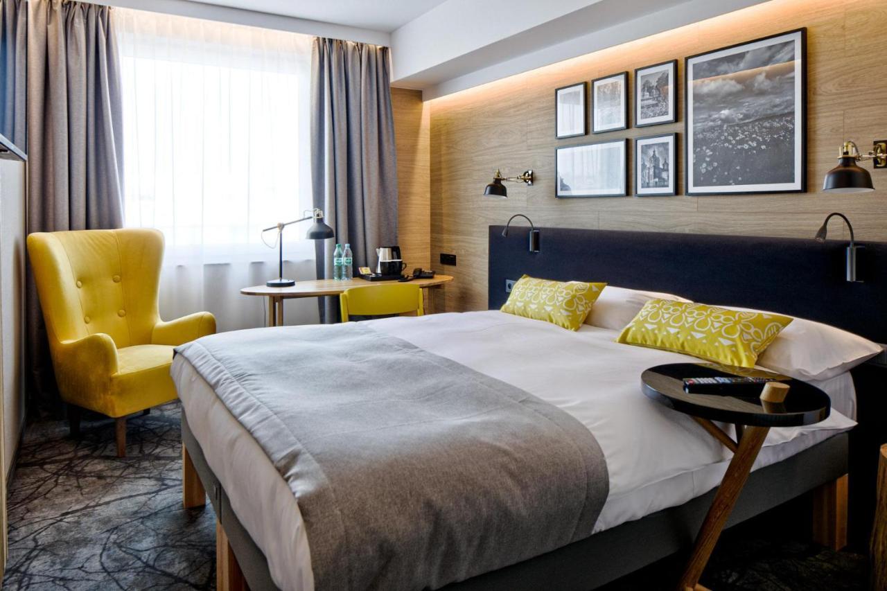B&B Hotel Tomaszow Lubelski Bagian luar foto